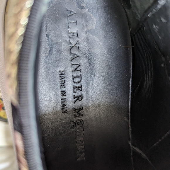 McQueen Obsession Slip On - Picture 7 of 9